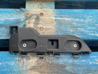 bontott FORD FOCUS IV Jobb hátsó Oldal Lökhárító Tartó (Műanyag)