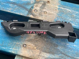 bontott FORD FOCUS IV Jobb hátsó Oldal Lökhárító Tartó (Műanyag)