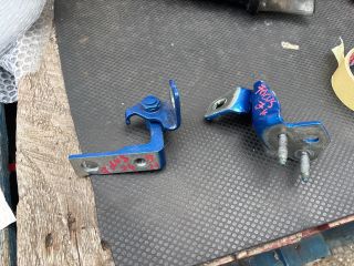 bontott FORD FOCUS IV Jobb hátsó Zsanér