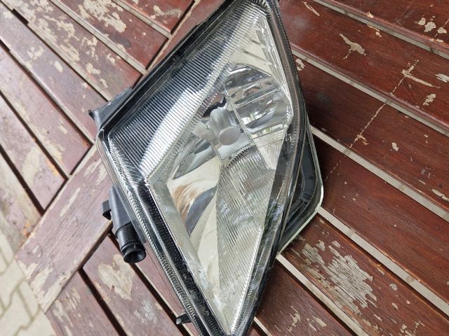 bontott FORD FOCUS IV Jobb Ködfényszóró