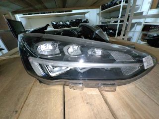 bontott FORD FOCUS IV Jobb Ledes Fényszóró