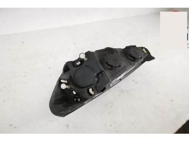 bontott FORD FOCUS IV Jobb Ledes Fényszóró