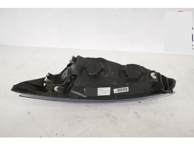 bontott FORD FOCUS IV Jobb Ledes Fényszóró