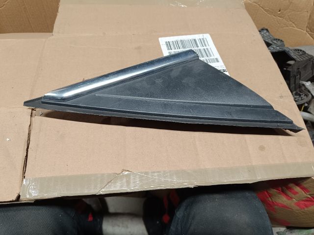 bontott FORD FOCUS IV Jobb Visszapillantó Tükör Keret