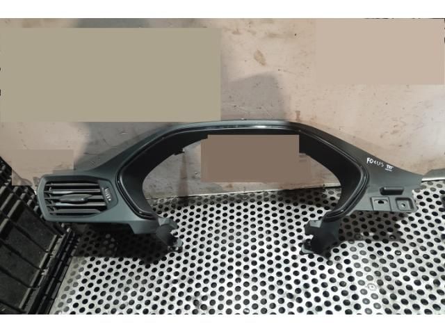 bontott FORD FOCUS IV Kilométeróra Keret