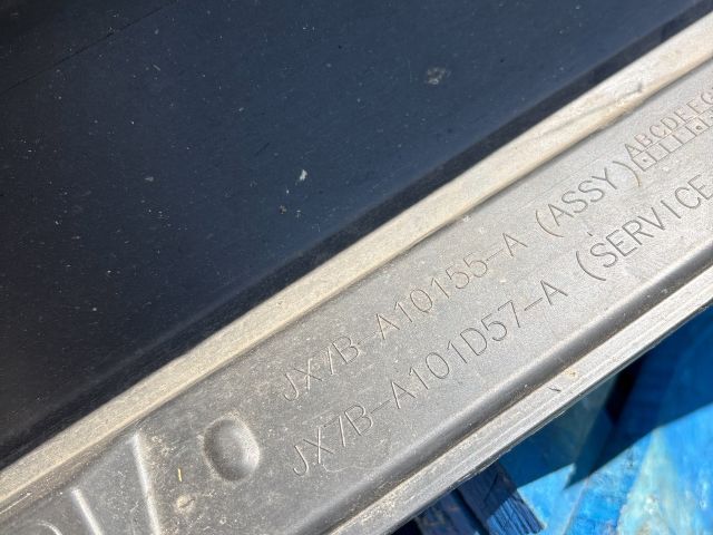 bontott FORD FOCUS IV Küszöb Burkolat