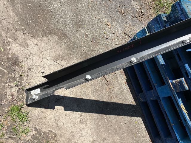 bontott FORD FOCUS IV Küszöb Burkolat