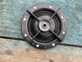 bontott FORD FOCUS IV Pótkerék Rögzítő