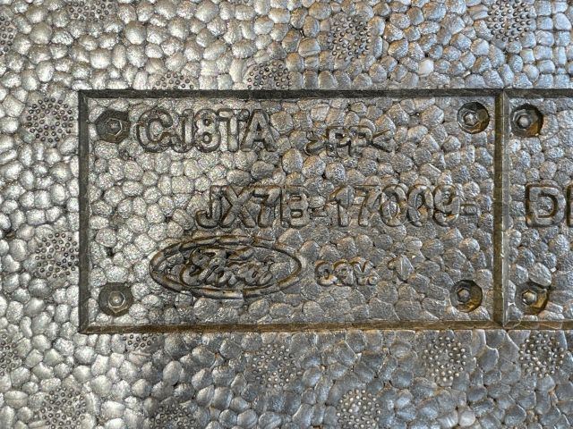 bontott FORD FOCUS IV Pótkerék Tartó