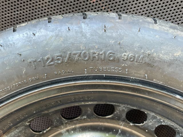 bontott FORD FOCUS IV Pótkerék