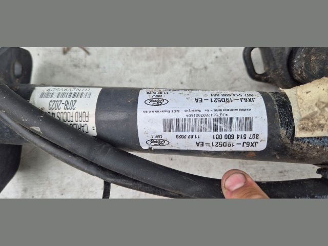 bontott FORD FOCUS IV Vonóhorog