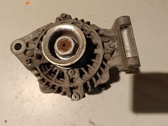 bontott FORD FUSION Generátor