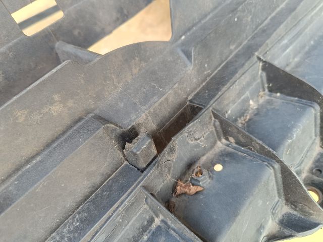 bontott FORD FUSION Homlokfal (Üres lemez)