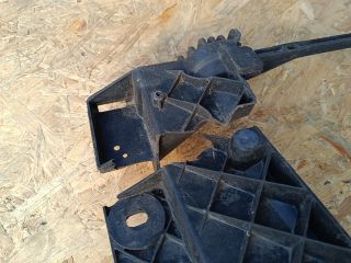 bontott FORD FUSION Homlokfal (Üres lemez)