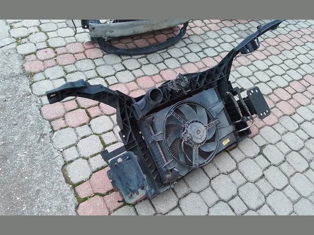 bontott FORD FUSION Komplett Homlokfal (Részeivel)