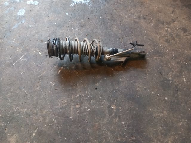 bontott FORD FUSION Bal első Gólyaláb (Lengécsillapító, Rugó)