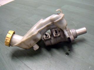 bontott FORD FUSION Főfékhenger