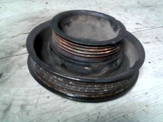 bontott FORD FUSION Főtengely Szíjtárcsa