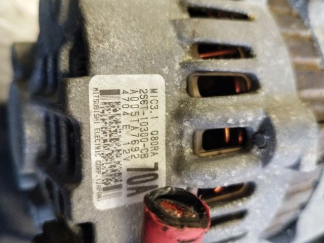 bontott FORD FUSION Generátor