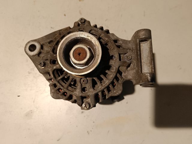 bontott FORD FUSION Generátor