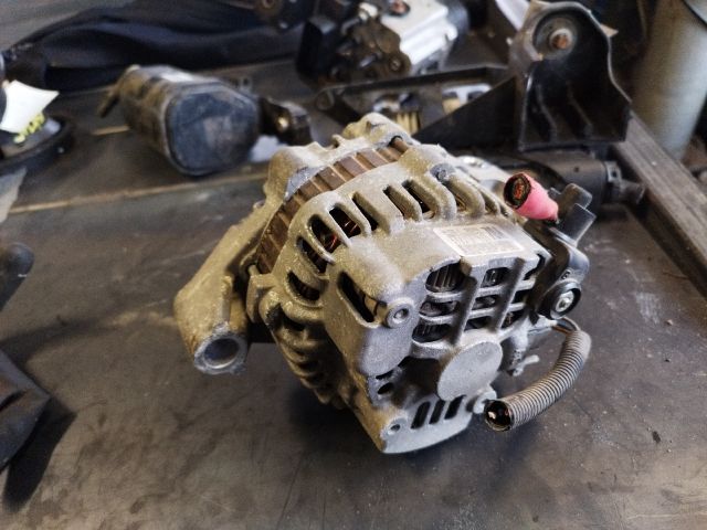 bontott FORD FUSION Generátor