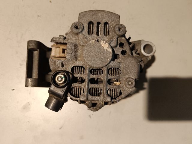 bontott FORD FUSION Generátor