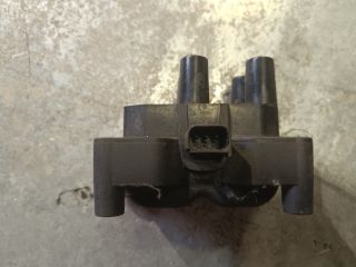 bontott FORD FUSION Gyújtáselosztó