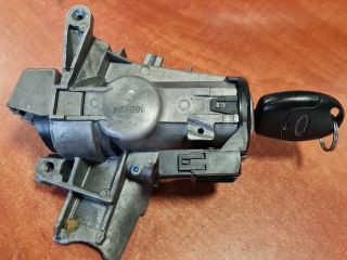 bontott FORD FUSION Gyújtáskapcsoló Házzal