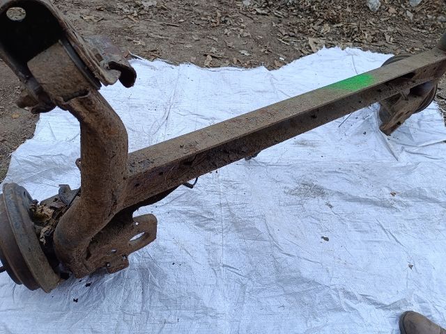 bontott FORD FUSION Hátsó Futómű (Részeivel)