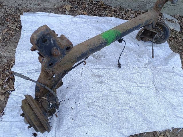 bontott FORD FUSION Hátsó Futómű (Részeivel)