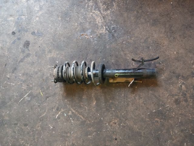 bontott FORD FUSION Jobb első Gólyaláb (Lengécsillapító, Rugó)