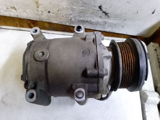 bontott FORD FUSION Klímakompresszor