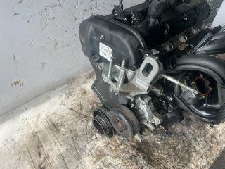 bontott FORD FUSION Motor (Fűzött blokk hengerfejjel)