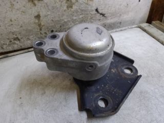 bontott FORD FUSION Motor Tartó Bak (Fém)