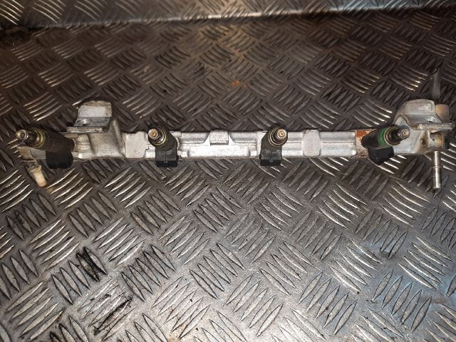 bontott FORD FUSION Porlasztó (1 db)