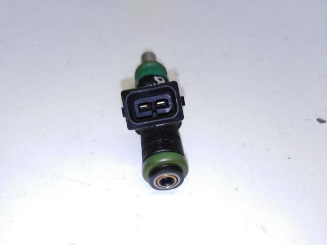 bontott FORD FUSION Porlasztó (1 db)