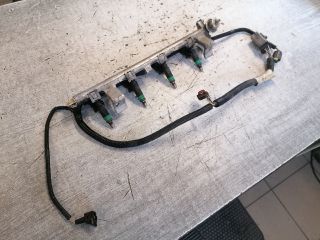 bontott FORD FUSION Porlasztó Sor / Híd