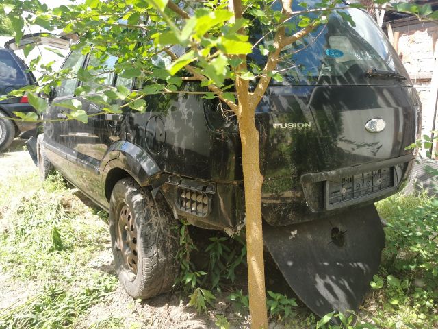 bontott FORD FUSION Bal első Csonkállvány Kerékaggyal