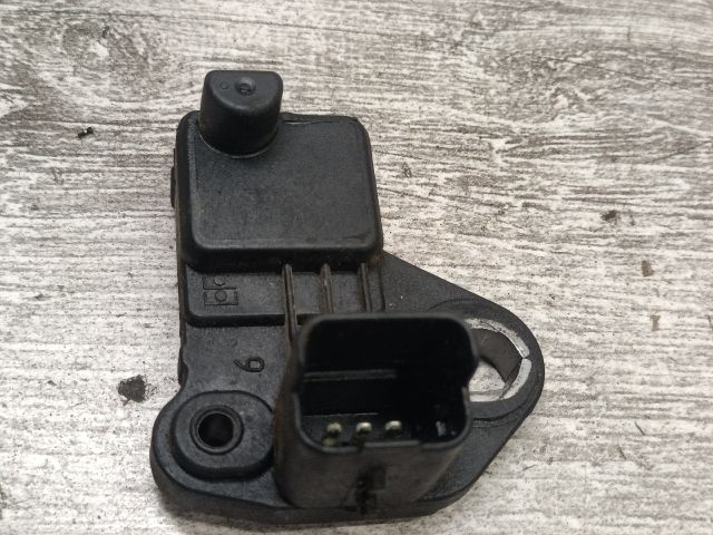 bontott FORD FUSION Főtengely Fordulatszám Jeladó