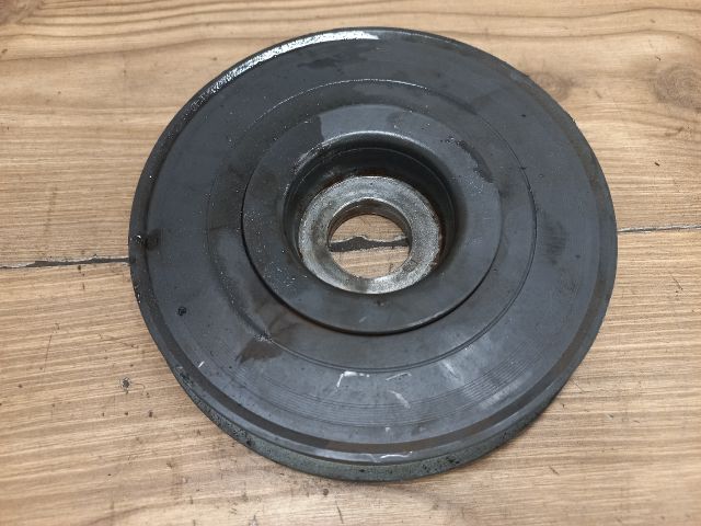 bontott FORD FUSION Főtengely Szíjtárcsa