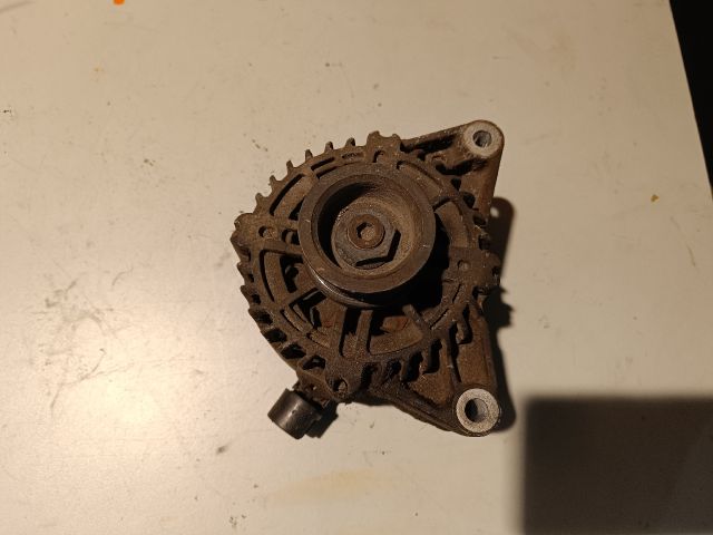 bontott FORD FUSION Generátor