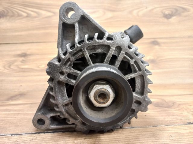 bontott FORD FUSION Generátor