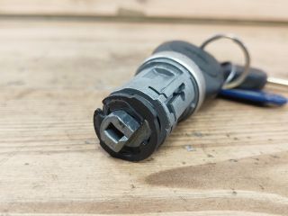 bontott FORD FUSION Gyújtáskapcsoló