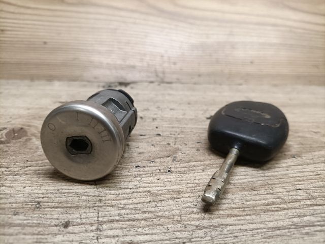 bontott FORD FUSION Gyújtáskapcsoló