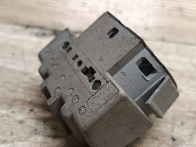 bontott FORD FUSION Gyújtáskapcsoló