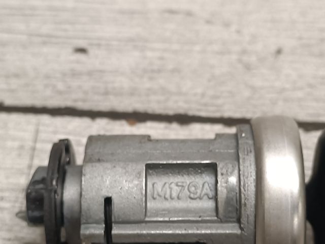 bontott FORD FUSION Gyújtáskapcsoló