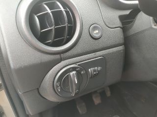 bontott FORD FUSION Jobb első Féknyereg Munkahengerrel