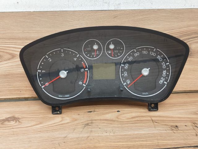 bontott FORD FUSION Kilométeróra