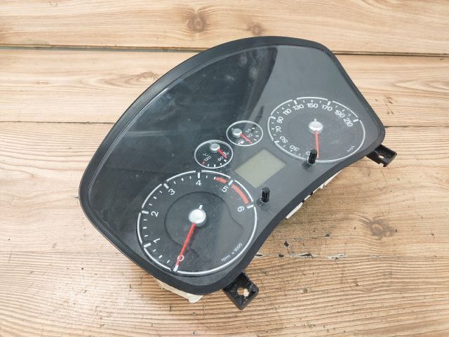 bontott FORD FUSION Kilométeróra