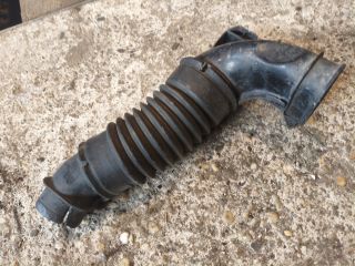 bontott FORD FUSION Légbeömlő Cső